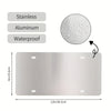 Plaque d'immatriculation métallique rectangulaire avec finition imperméable, disponible en acier inoxydable ou en aluminium.