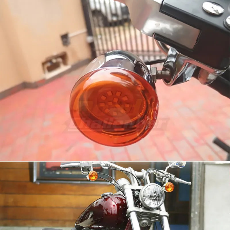 Nahaufnahme der LED-Signalscheibe, montiert auf der Scheinwerfanlage eines Harley-Motorrads.