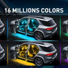 Exposition d'une voiture argentée avec diverses lumières LED multicolores illuminant son extérieur.