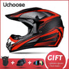 Casque de moto tout-terrain noir et rouge Uchoose avec accessoires affiché.