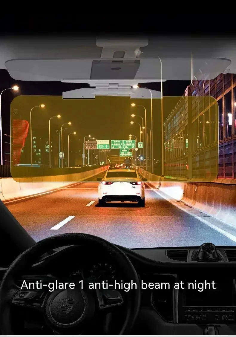 Ansicht des Auto-Interieurs mit anti-glare 1 Anti-High-Beam bei Nachtfunktion.