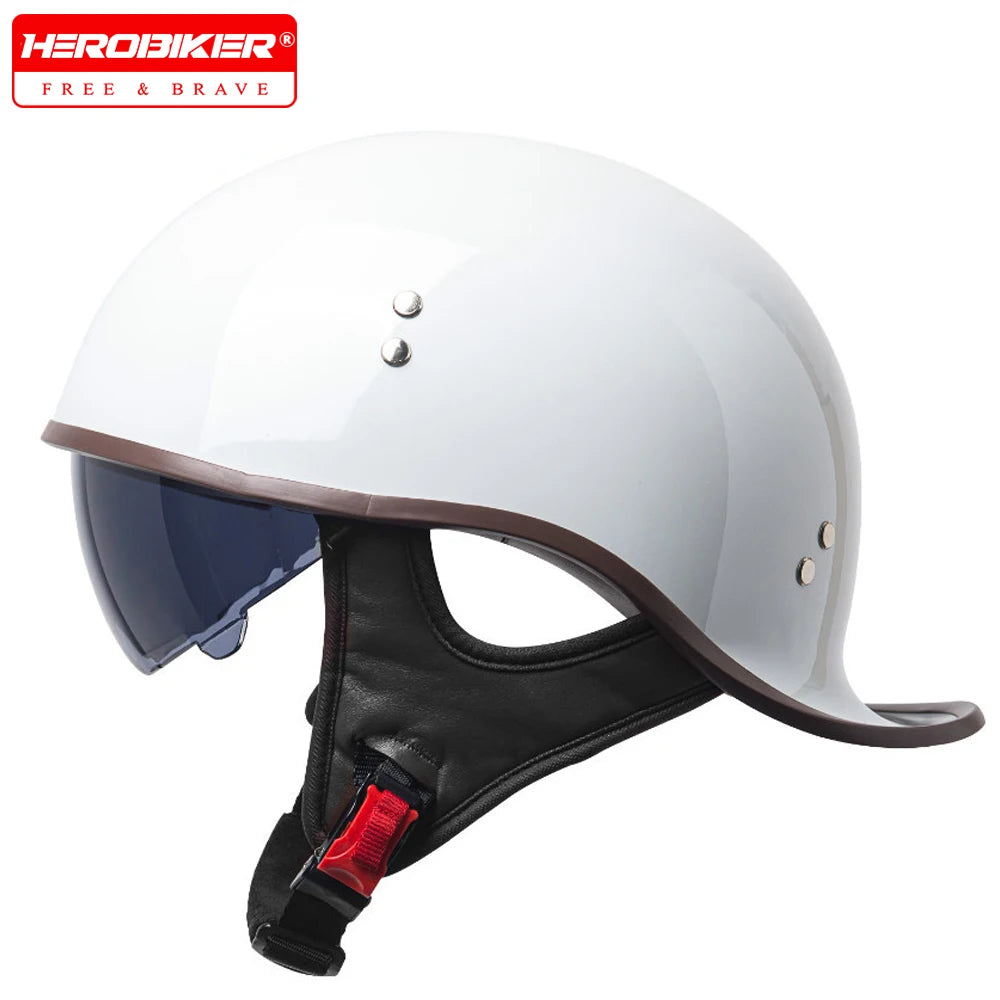 Casque de moto vintage blanc avec visière sombre et rembourrage noir