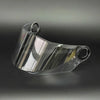 Visor de casco de motocicleta transparente con múltiples tintes y puntos de montaje.