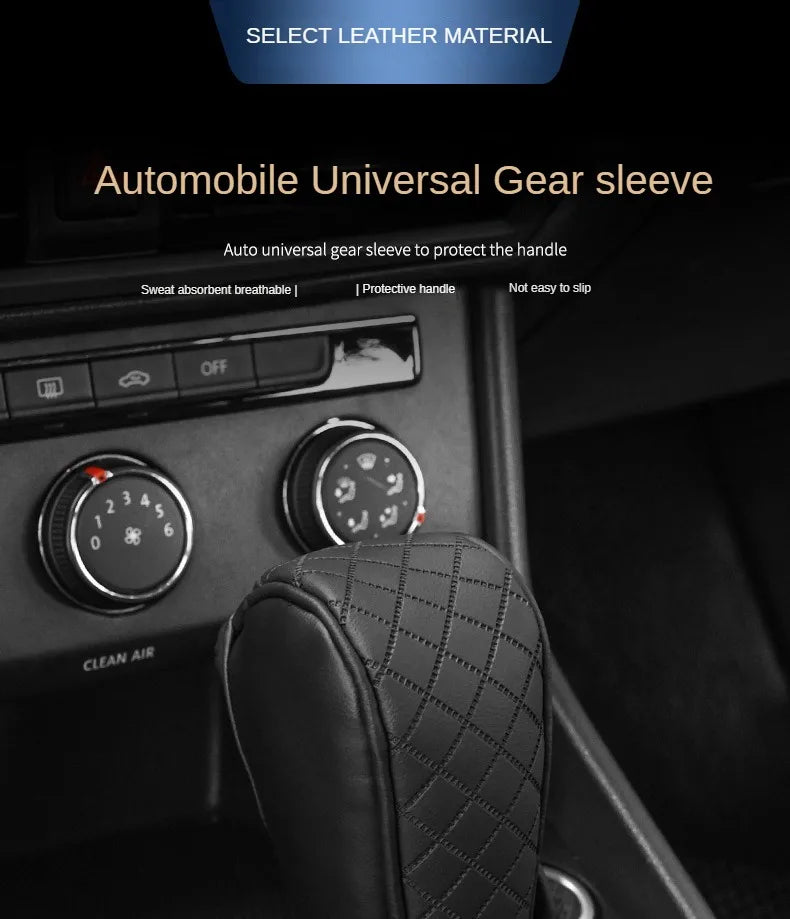 Manchon universel noir en cuir pour engrenages, montré dans l'intérieur d'une voiture.