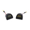 Dos luces de matrícula LED negras de alta intensidad con cableado visible.
