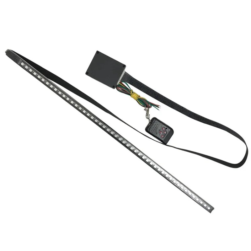Hochintensive RGB-Stroboslichtleiste für die Fahrzeugsicherheit mit flexibarem LED-Lichtstab und Stecker.