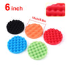 Un juego de seis almohadillas de espuma para pulir coches de varios tamaños en colores negro, naranja, rojo, azul y verde.