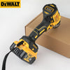 Perceuse-visseuse sans fil DeWalt 20V à batterie jaune et noire, à balais, posée sur une boîte en carton.