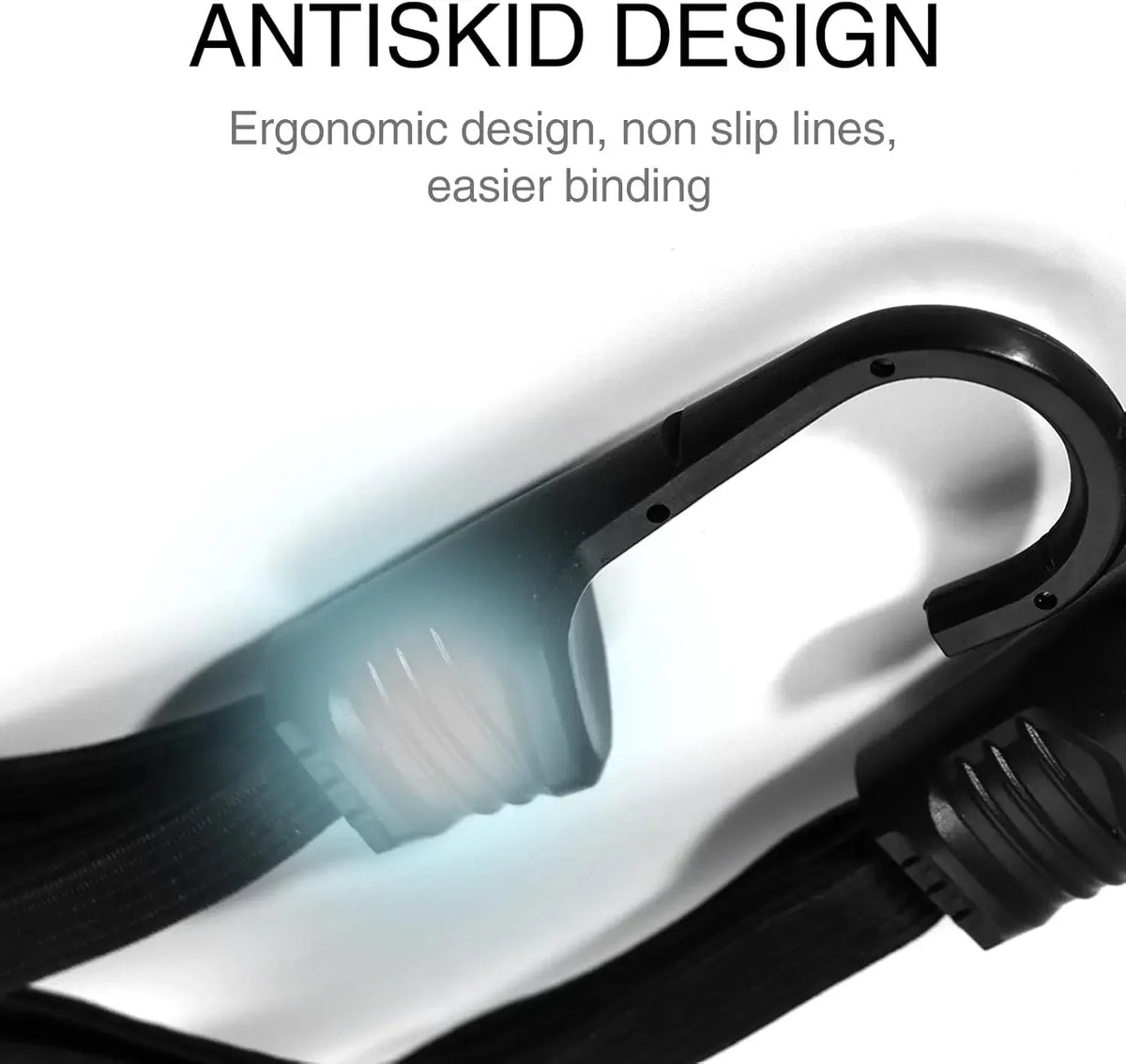 Gros plan sur un casque de moto rétractable noir et une sangle de bagage avec conception antidérapante.