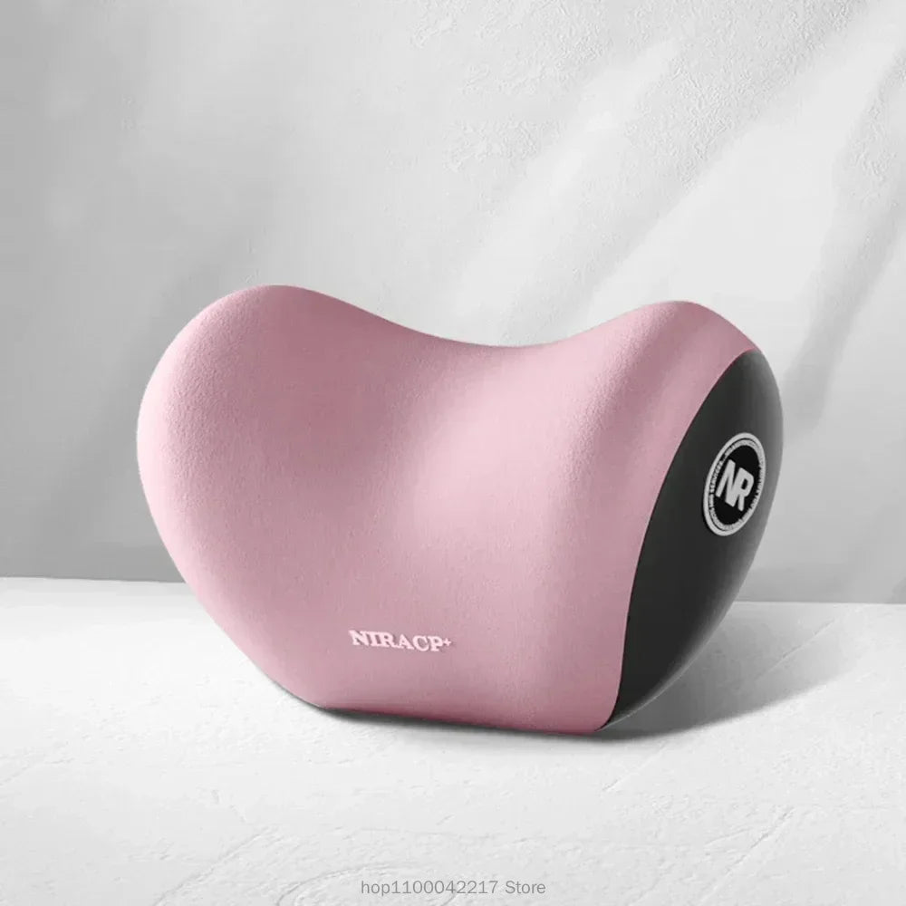Rosa ergonomische Memory-Schaum-Auto-Sitzkissen mit schwarzem Akzent und NR-Logo auf weißem Untergrund.