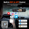 Eine Hand hält ein Smartphone, das eine Live-Vorschau aus einer eingebauten WLAN-Dashcam auf einem Armaturenbrett zeigt.