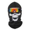 Balaclava noire à visage complet avec des lunettes orange-jaunes miroir portées sur le visage.