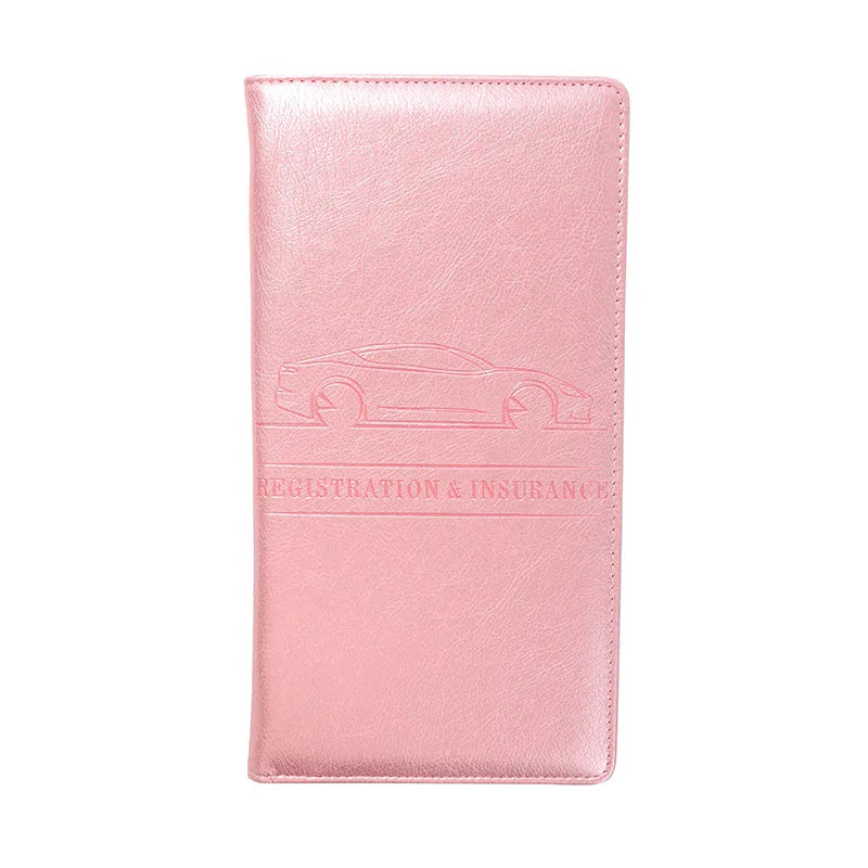 Pinkes Leder-Kartenträger mit einer Autosilhouette auf der Vorderseite.