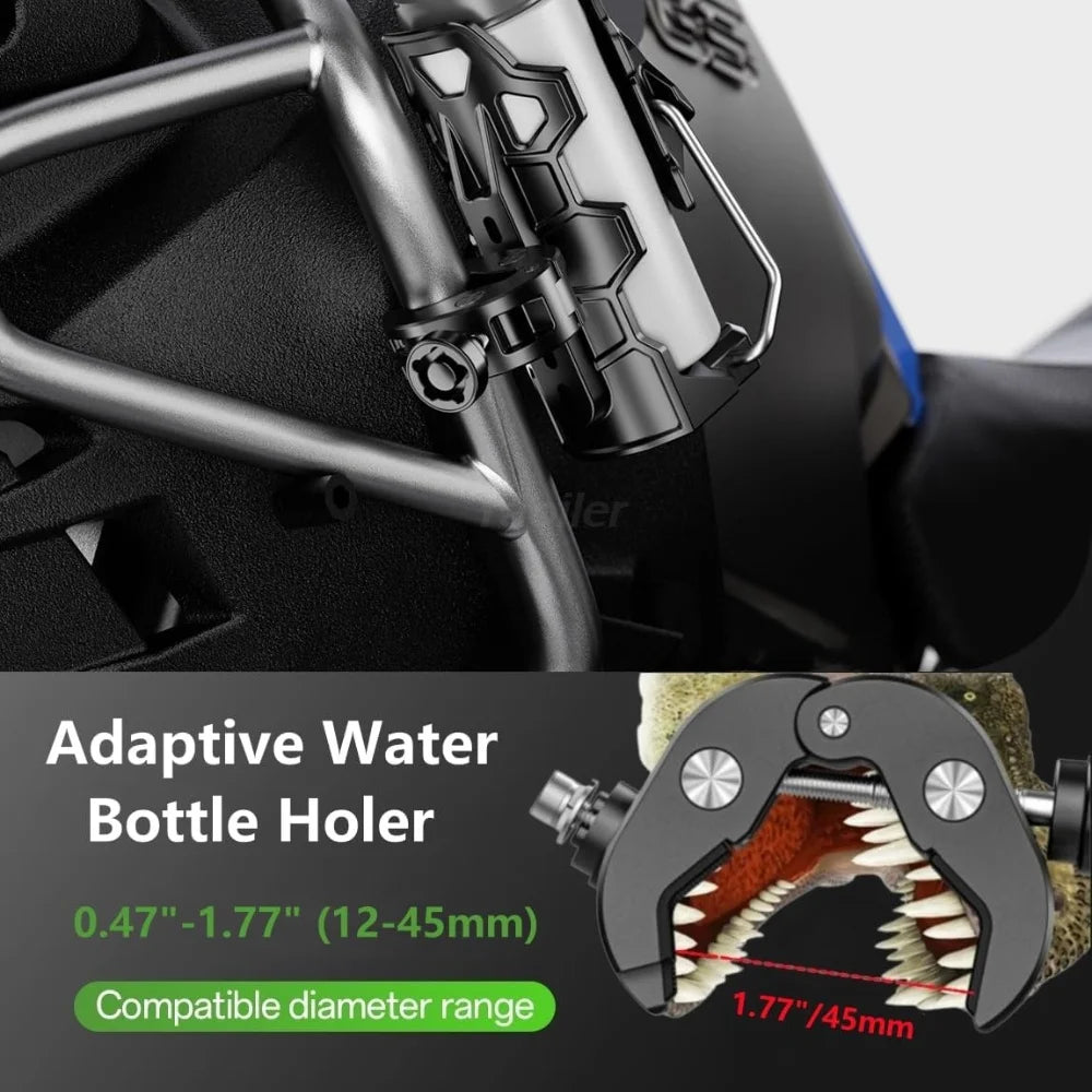Nahaufnahme einer adaptivem Wasserflaschenhalterung für Motorräder mit metallischer, strukturierter Grifffläche.