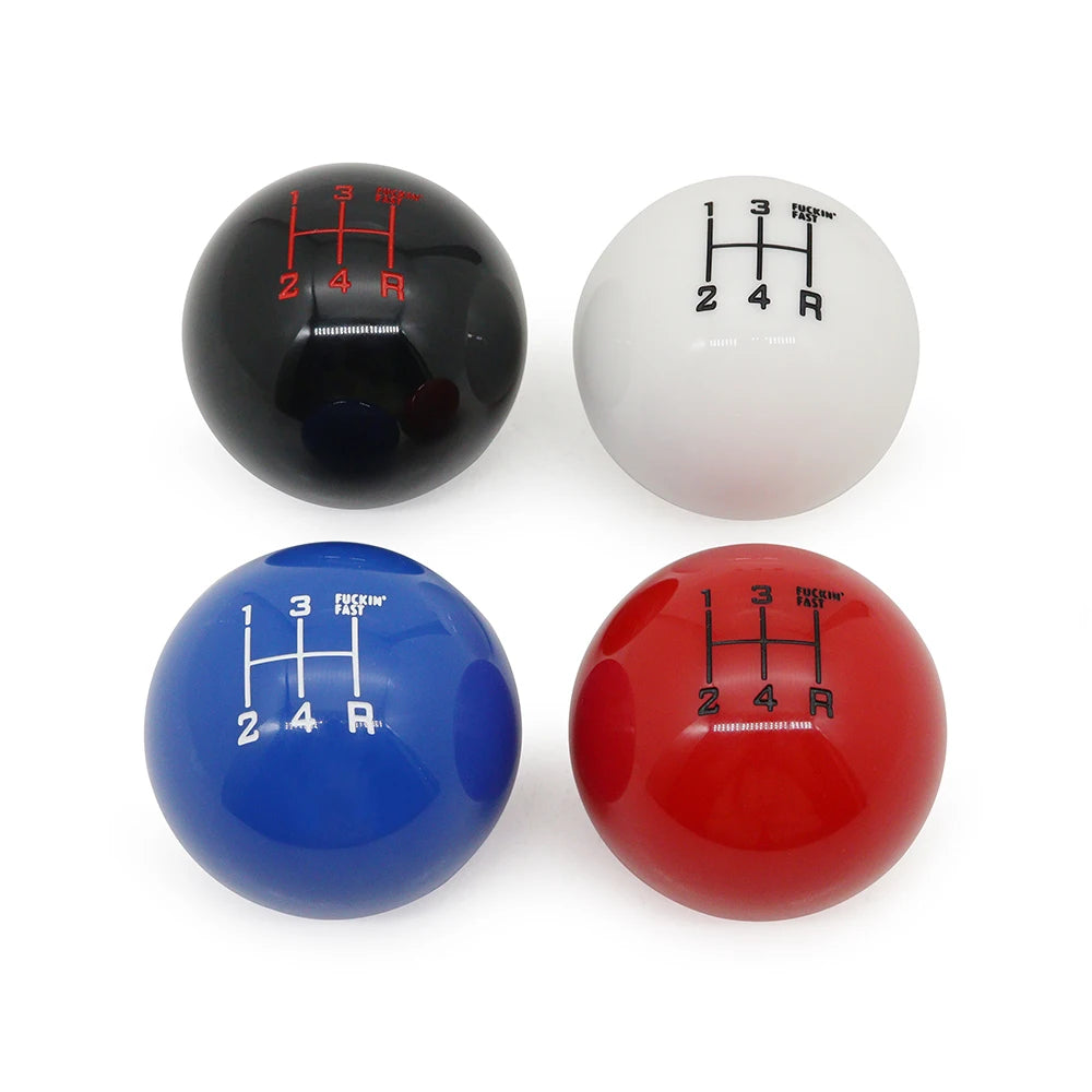 ثلاثة مقابض تروس أكريليك باللونين الأسود والأبيض والأحمر تُظهر نسب التروس