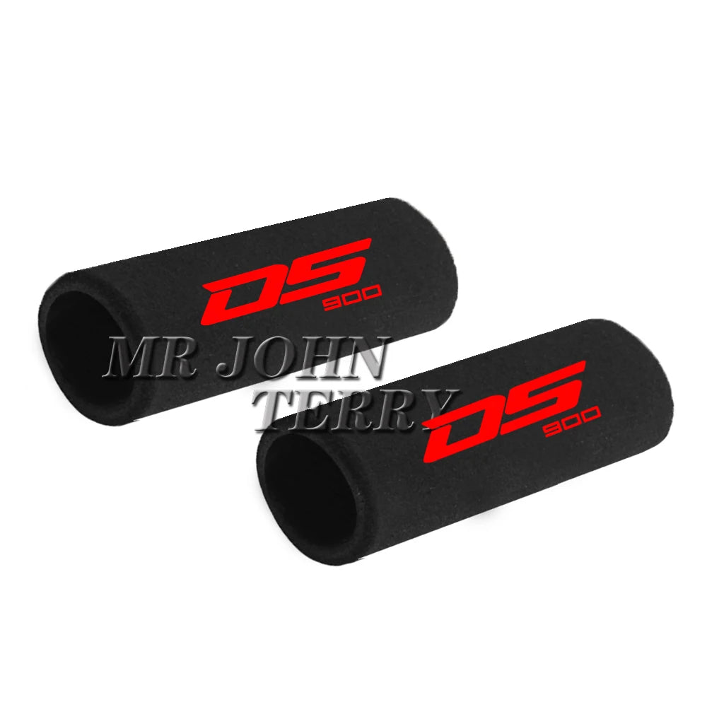 Black DS 900 motorcycle handlebar grip cover for Voge Valico