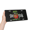 Plaque de licence vintage en aluminium noir avec un personnage monstrueux vert et des accents rouges, texte Rat Fink.