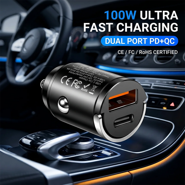 Un cargador de coche dual de 100W de color negro conectado a la consola interior de un vehículo.