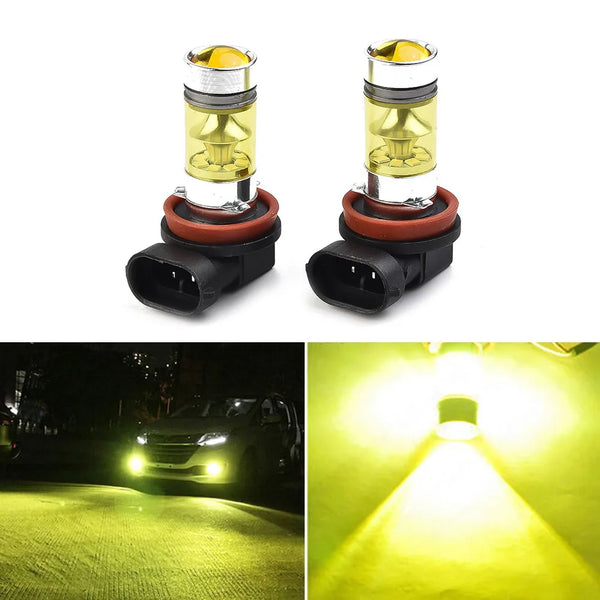 Ein Paar gelbe LED-Nebelscheinwerferglühbirnen mit silber- und schwarzen Sockeln neben einer Nahaufnahme des Lichtstrahls.