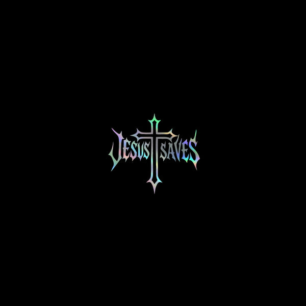 Logo estilizado con fuente gótica que deletrea JESÚ SALVA en tonos morado y verde sobre fondo negro.