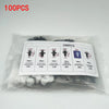 Un sac plastique transparent contenant 100 pièces de clips universels en plastique pour les panneaux de car.