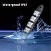 Barre lumineuse LED étanche IP67 immergée dans l'eau, montrant des éclaboussures et des reflets.