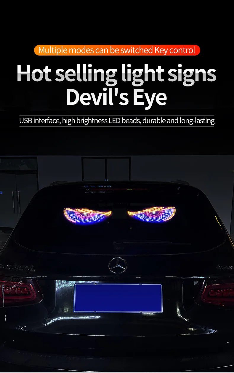 Primer plano de la parrilla frontal de un coche negro con luz de demonio dinámica RGB activada.