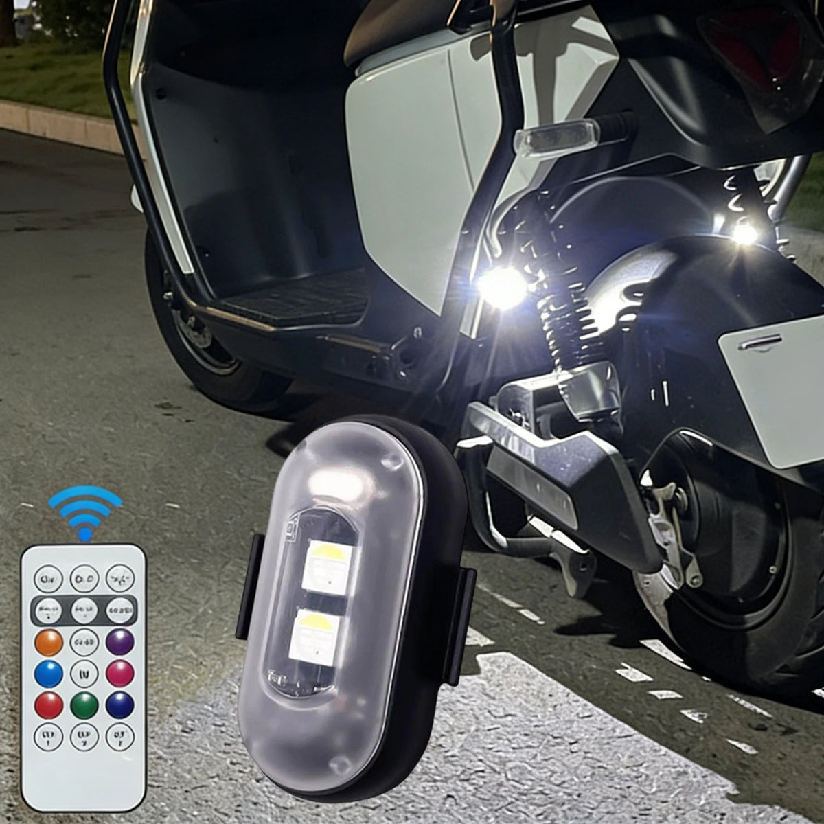 Drahtlose LED-Stroboskoplampe neben einem Motorrad mit Fernbedienung