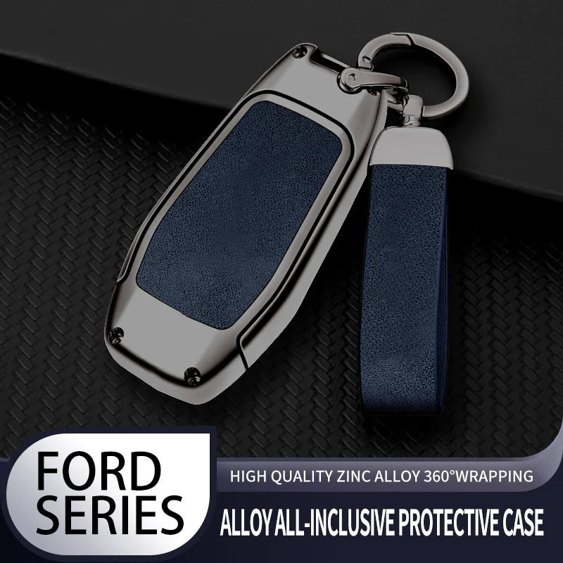 Silberner Ford Series Legierungsschutzetui mit dunkelblauer Schnur und Schlüsselring.
