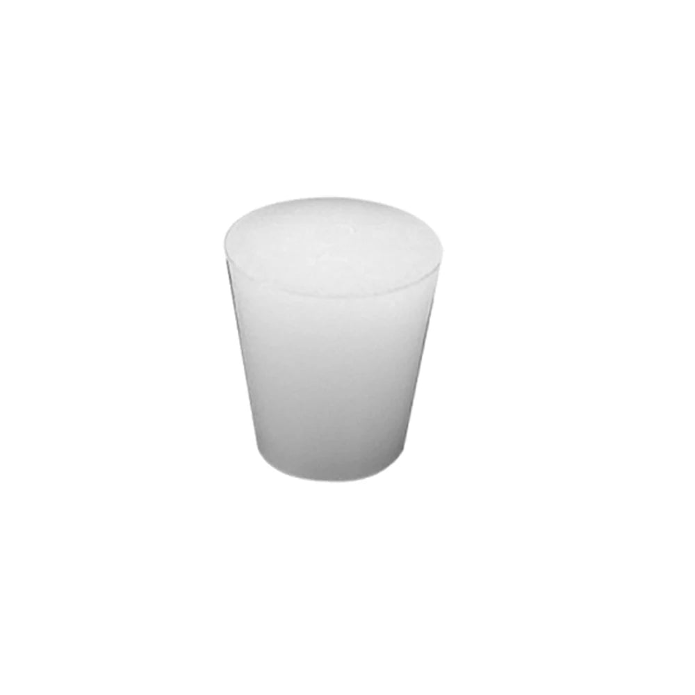 Un conteneur cylindrique blanc utilisé pour les tests de fuite de combustion.