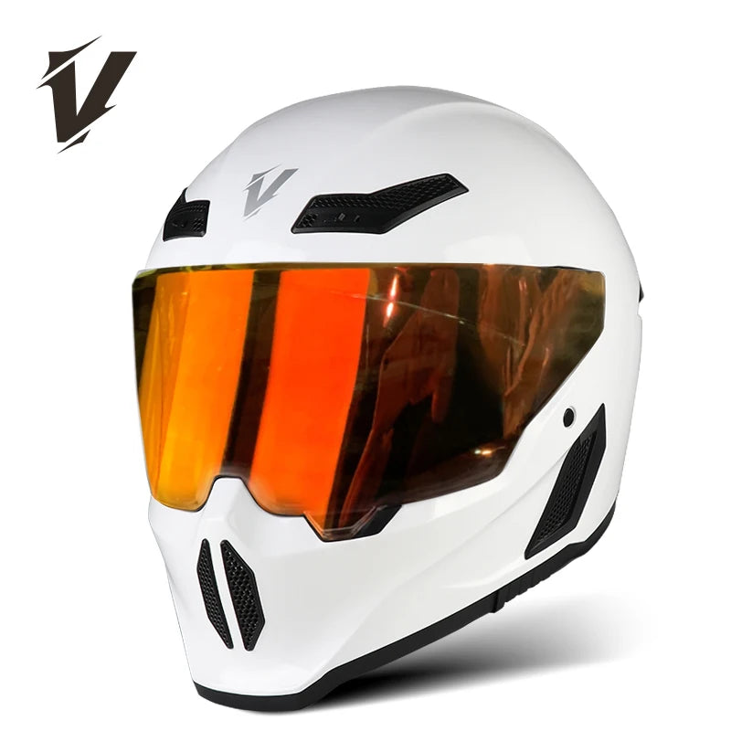 Casco de motocicleta blanco con visera tintada naranja y detalles negros.