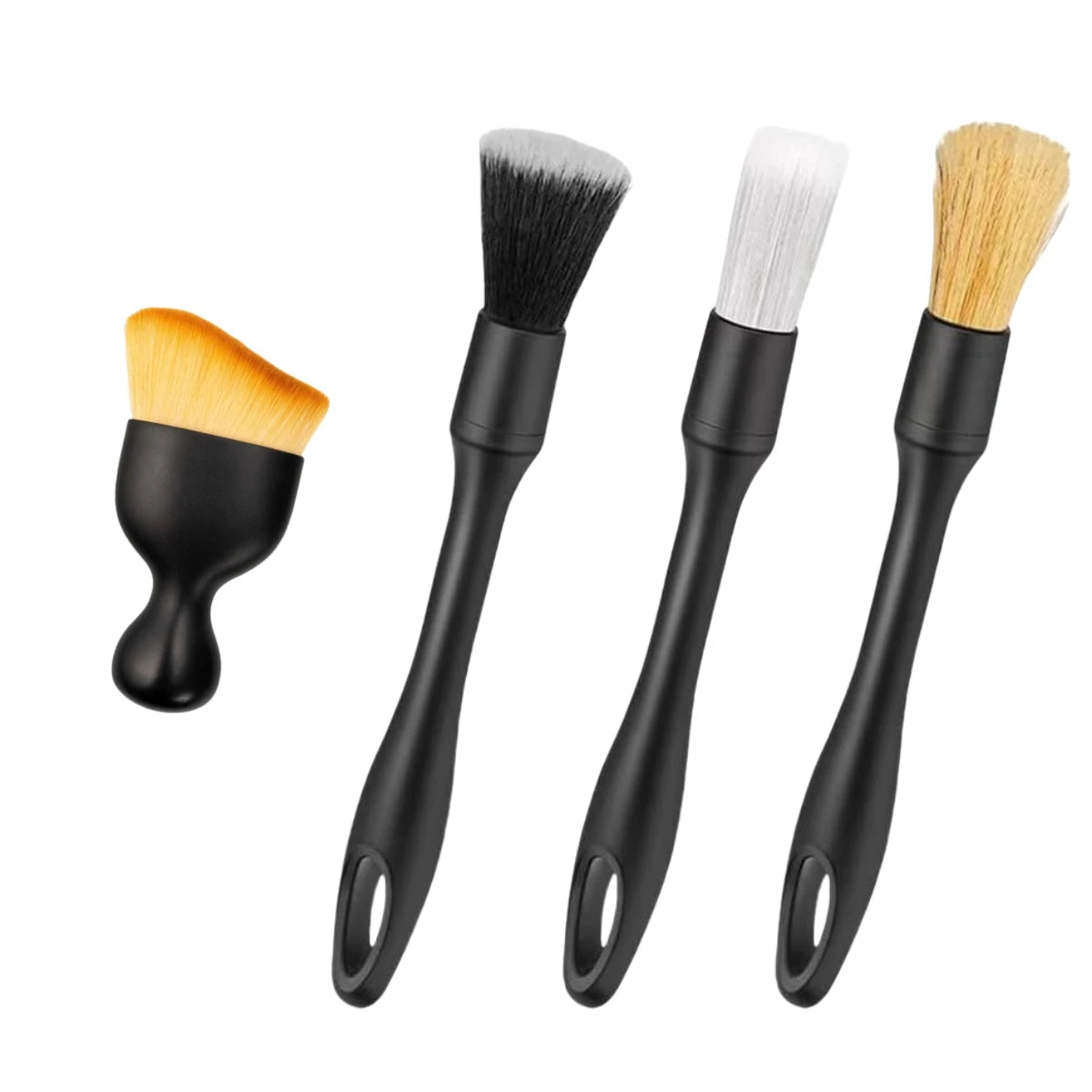 Ein Set aus fünf schwarzen Detailpinseln mit natürlichen Haarbürsten vor weißem Hintergrund.