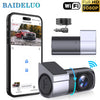 Caméra de suivi Wi-Fi noire 1080P avec ses composants et un smartphone affichant la vidéo en direct.