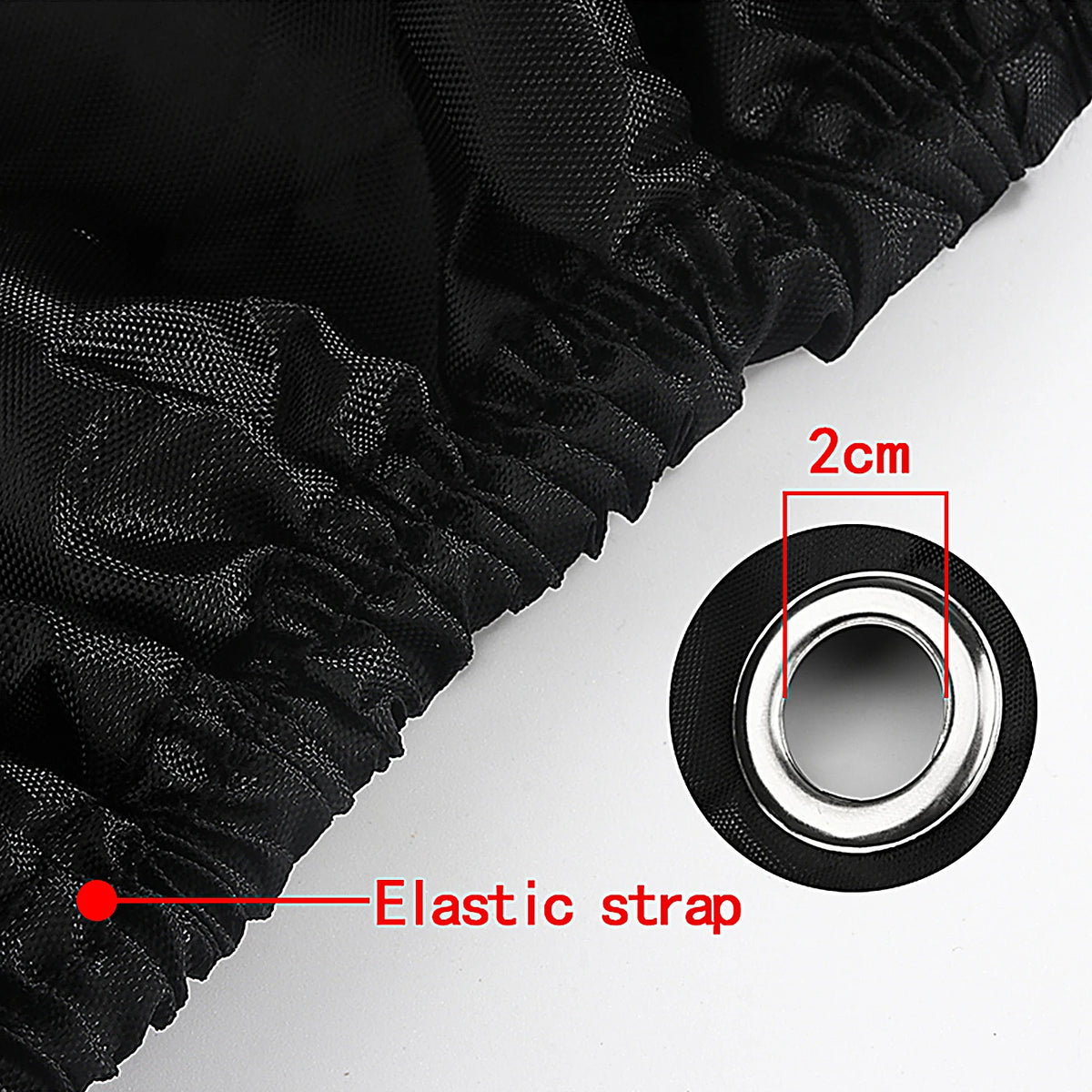 Nahaufnahme eines schwarzen elastischen Riemens für eine wasserdichte Motorradabdeckung für alle Jahreszeiten.
