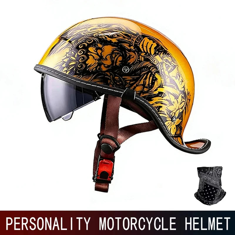 Glänzender gelb-schwarzer Retro-Motorrad-Helm mit klarem Visier und braunem Riemen.