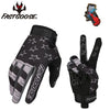 Une paire de gants de moto FastGoose noirs avec un modèle de main séparé.