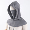 Une cagoule respirante gris est montrée portée sur un mannequin.