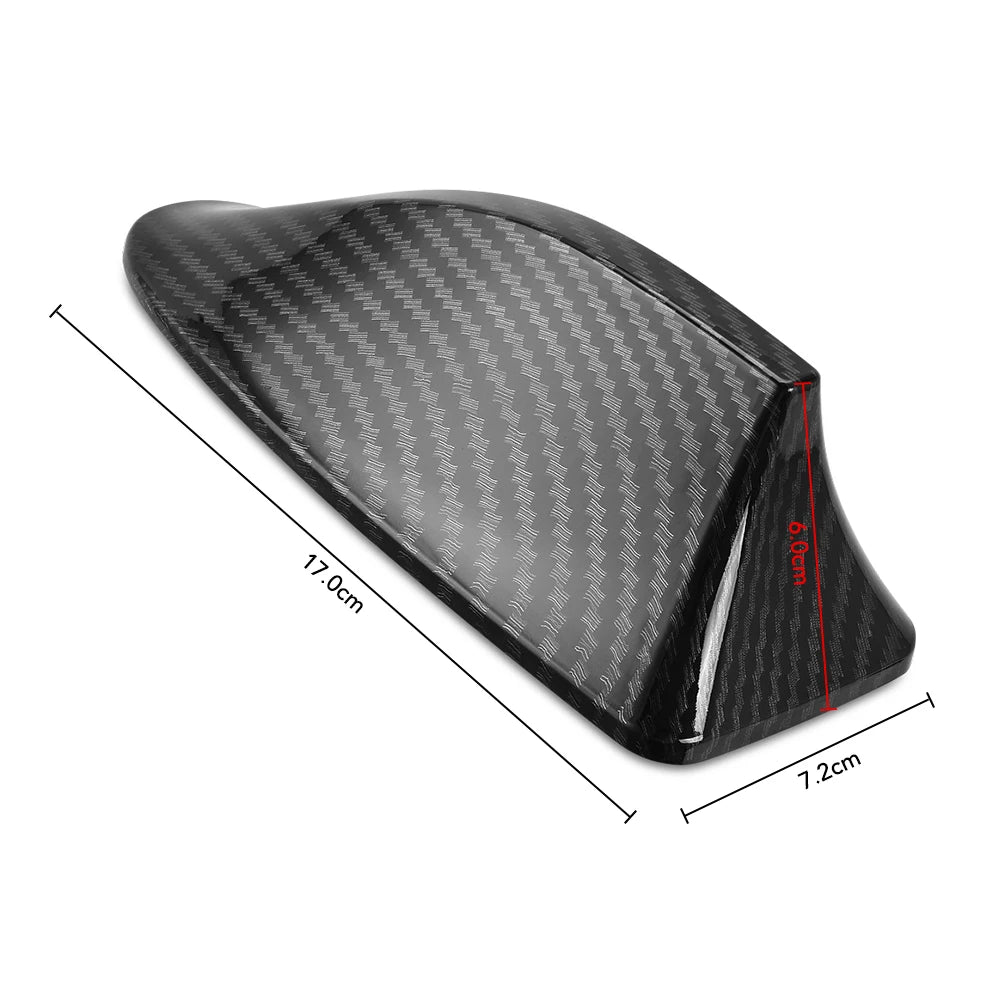 Aleta de tiburón de fibra de carbono negra para antenas de coches, vista de perfil.