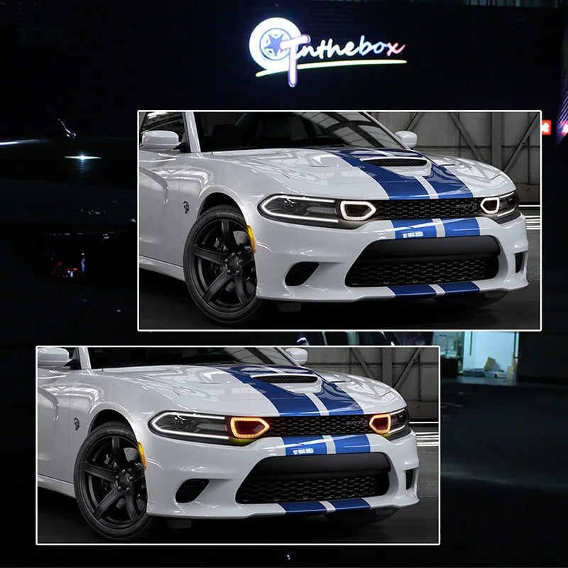 Dodge Charger blanche avec rayures de course bleues et phares antibrouillard/signal LED personnalisés.