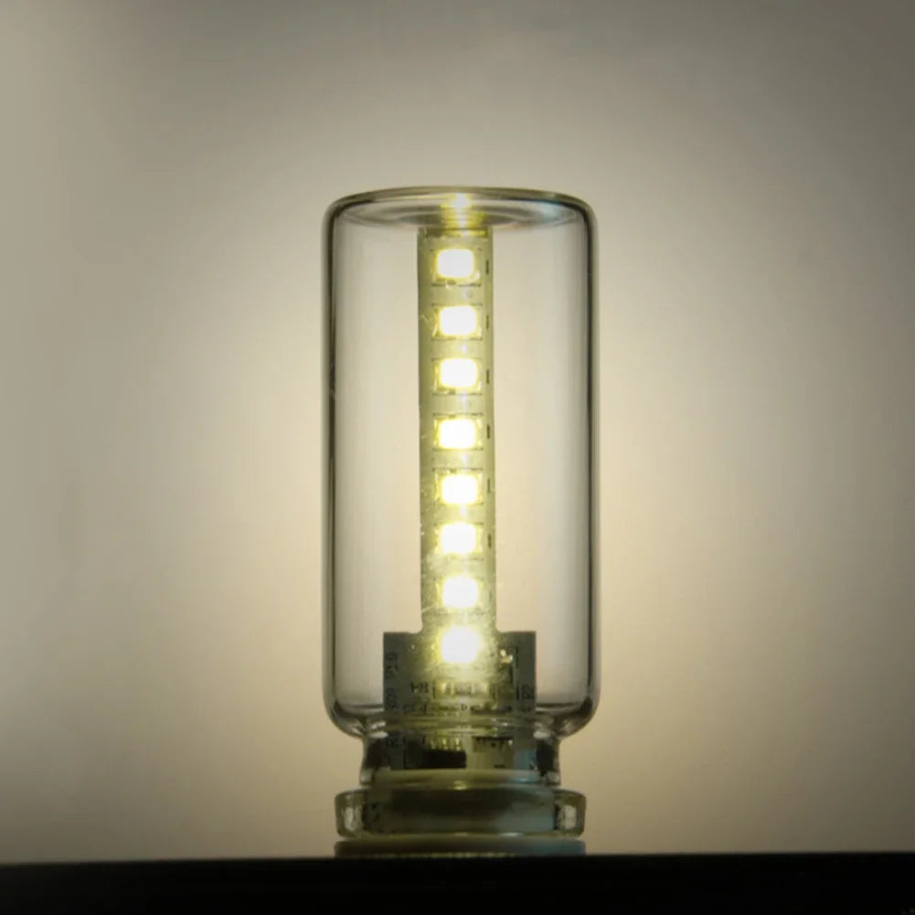 Klares Glasrohr mit Ambient-LED, als Auto- oder Nachttrahlicht verwendet.