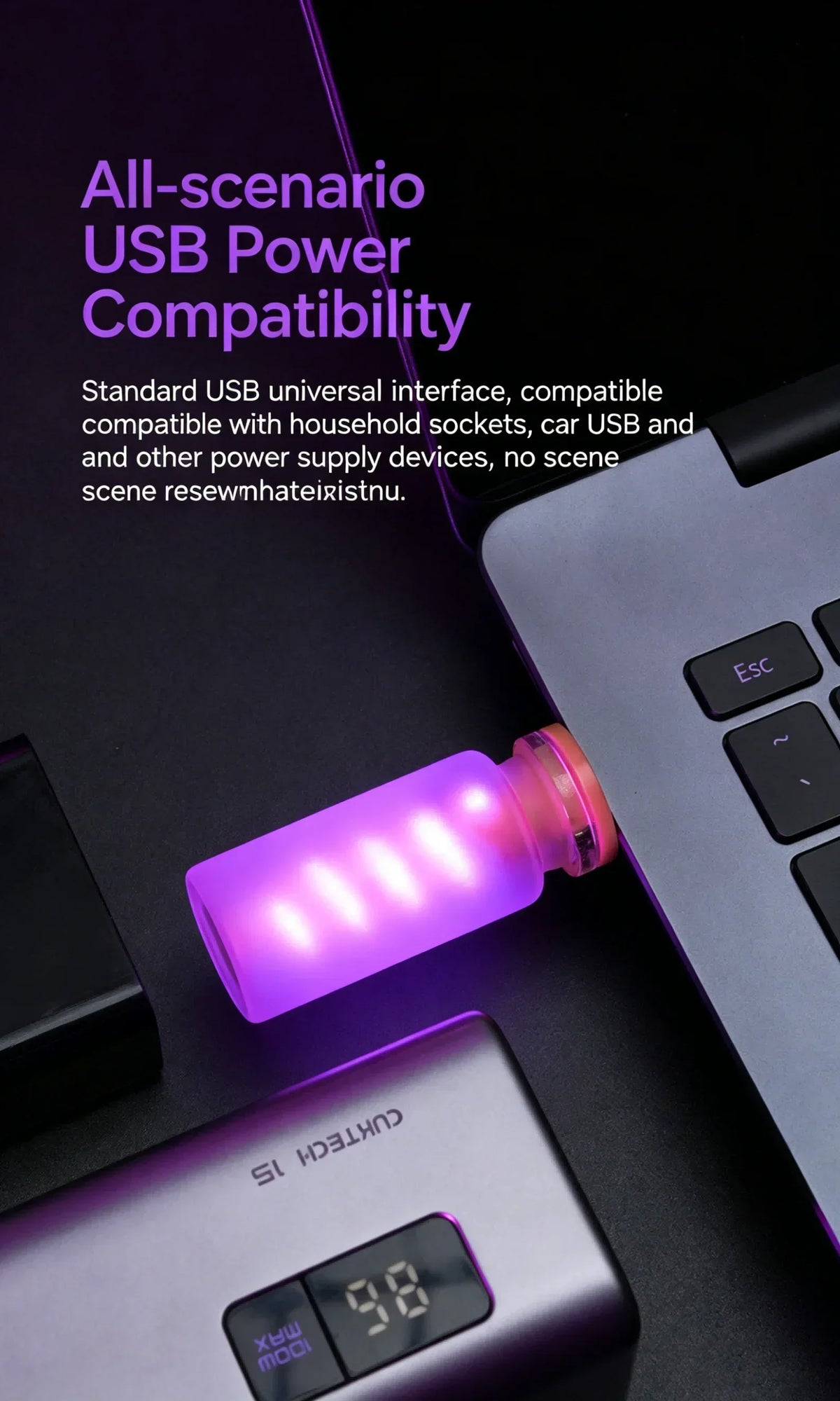Lampe de nuit à filament LED violette USB à côté d'un clavier d'ordinateur portable et d'un adaptateur secteur.