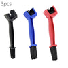 Tres kits de limpiador de cadena para motocicleta de uso rudo en negro, azul y rojo.