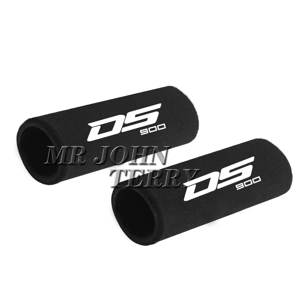 Black DS 900 motorcycle handlebar grip cover for Voge Valico