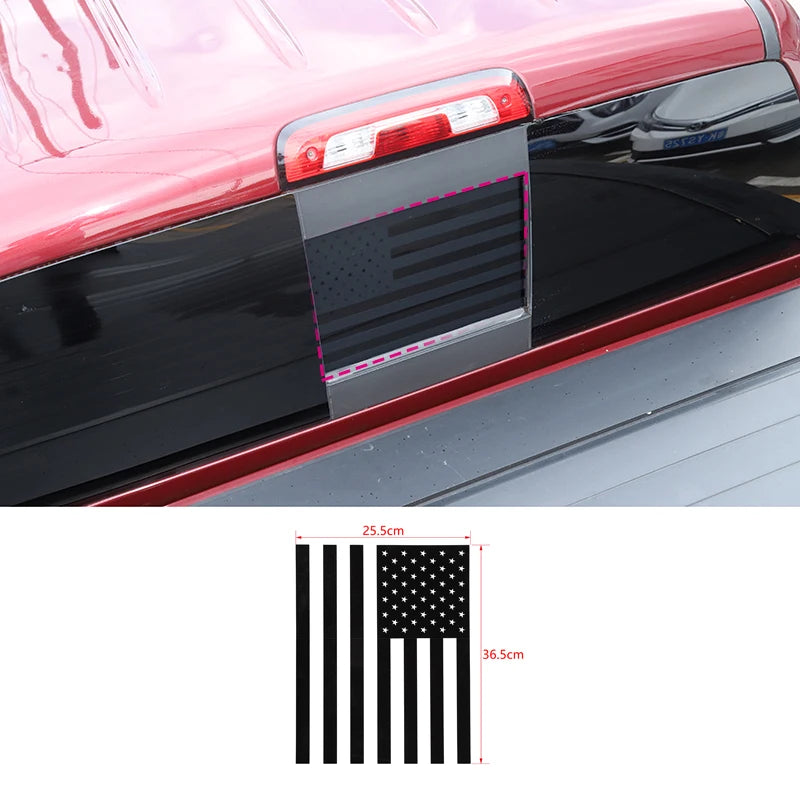 Schwarzer PVC-Randabdeckung für das Heckfenster eines Fahrzeugs mit amerikanischer Flaggen-Design.