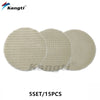 Ein Set aus fünf beige, robuste Polierpads für Karpolierer.