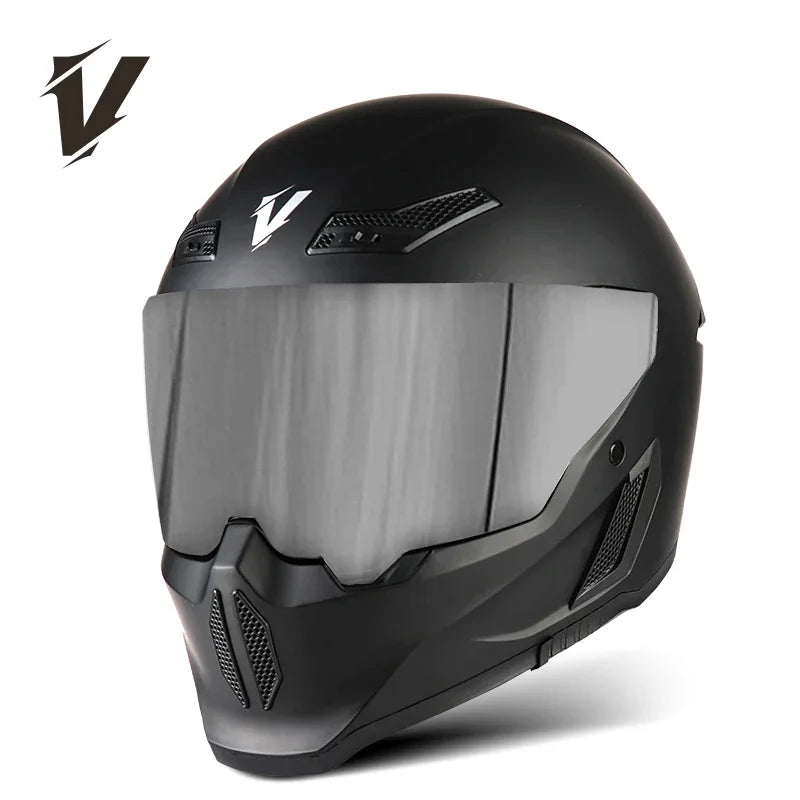 Casco de motocicleta negro DOT aprobado, visto desde el frente.